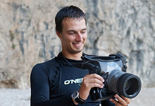 Load image into Gallery viewer, Digital SLR Camera Professional Underwater Case