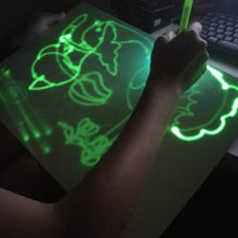 Load image into Gallery viewer, Light Drawing - Fun &amp; Developing Toy
